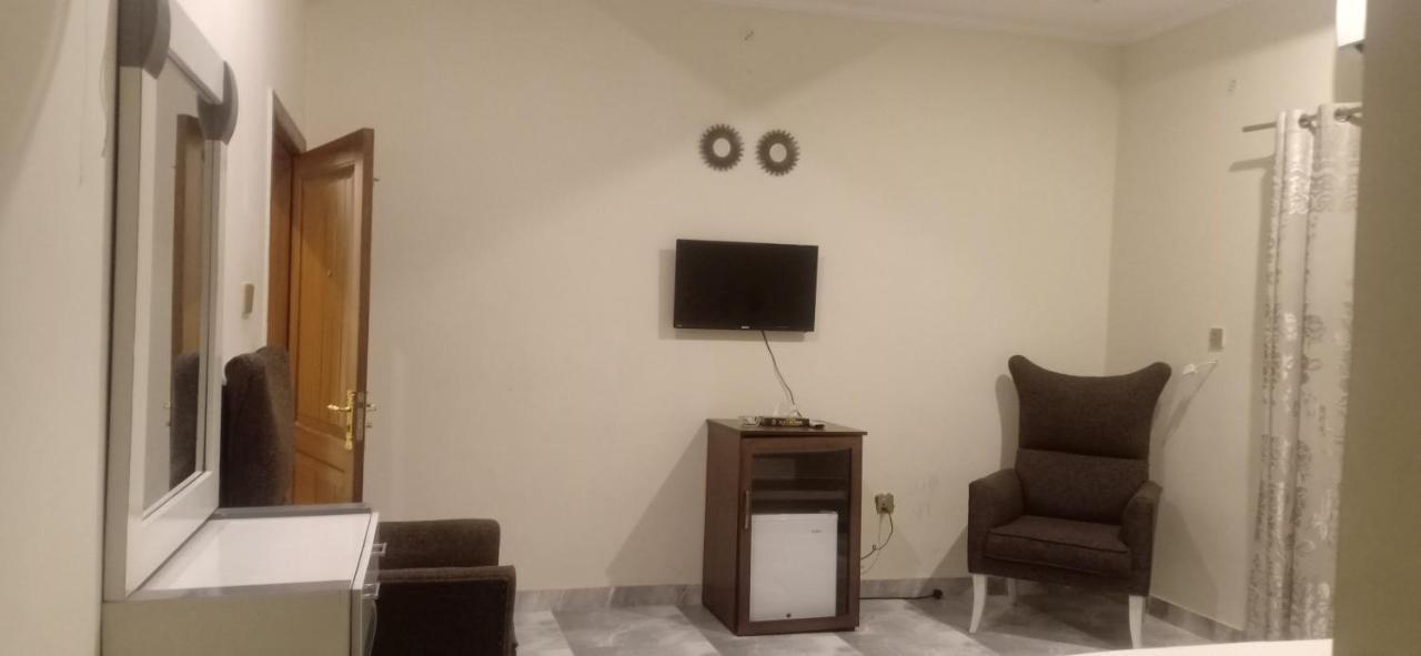 Hotel S.R. Lounge Multan Exterior foto