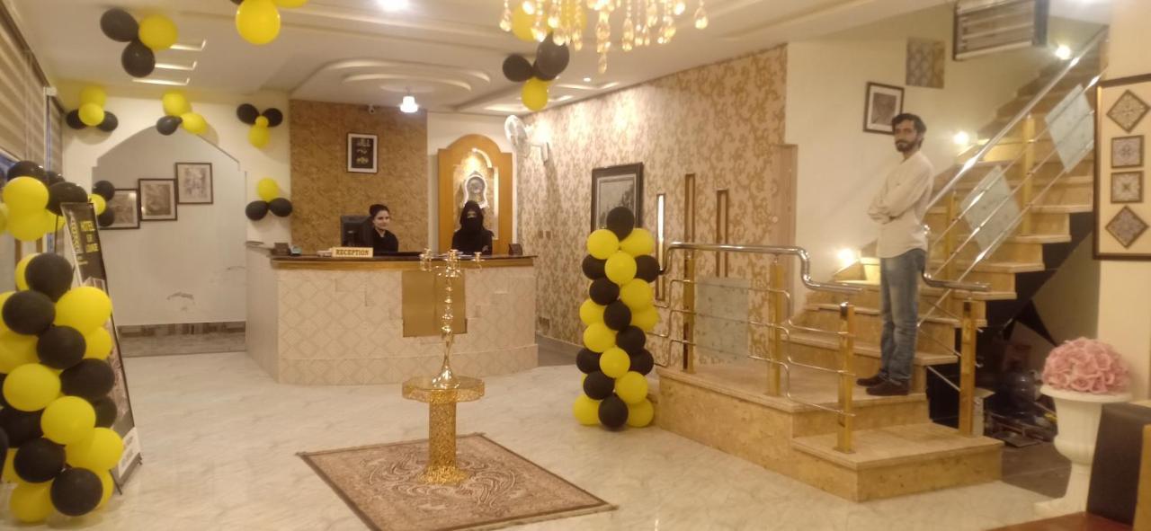 Hotel S.R. Lounge Multan Exterior foto