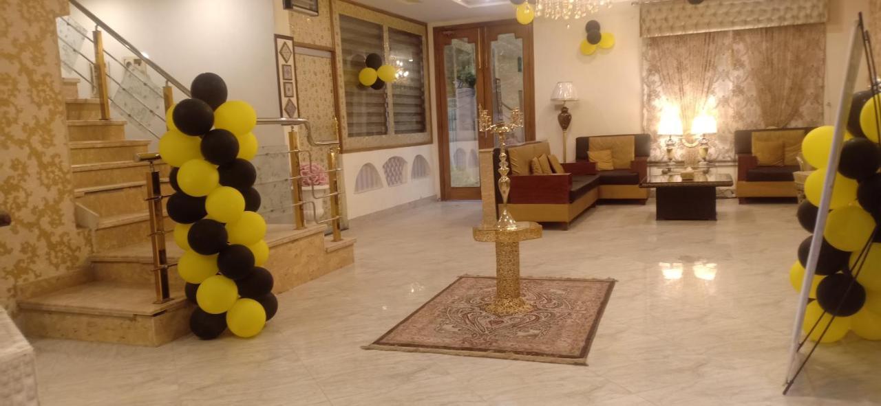 Hotel S.R. Lounge Multan Exterior foto